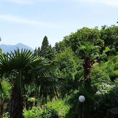 Vista Lago 公寓